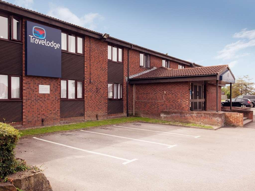 Travelodge Reading Whitley Екстериор снимка